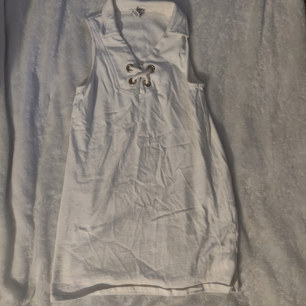 Forever 21 White Sleeveless Top Size M